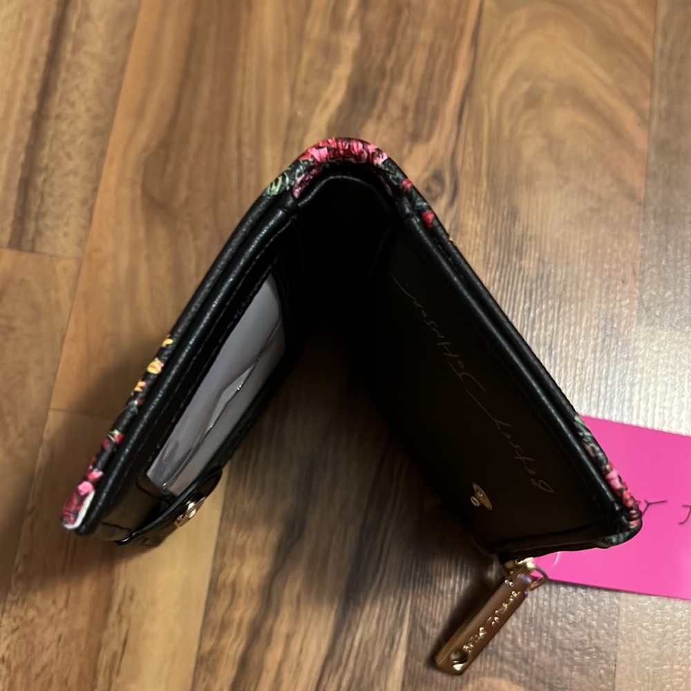 NWT Betsey Johnson Fold Out Card Case - Picture 9 of 9